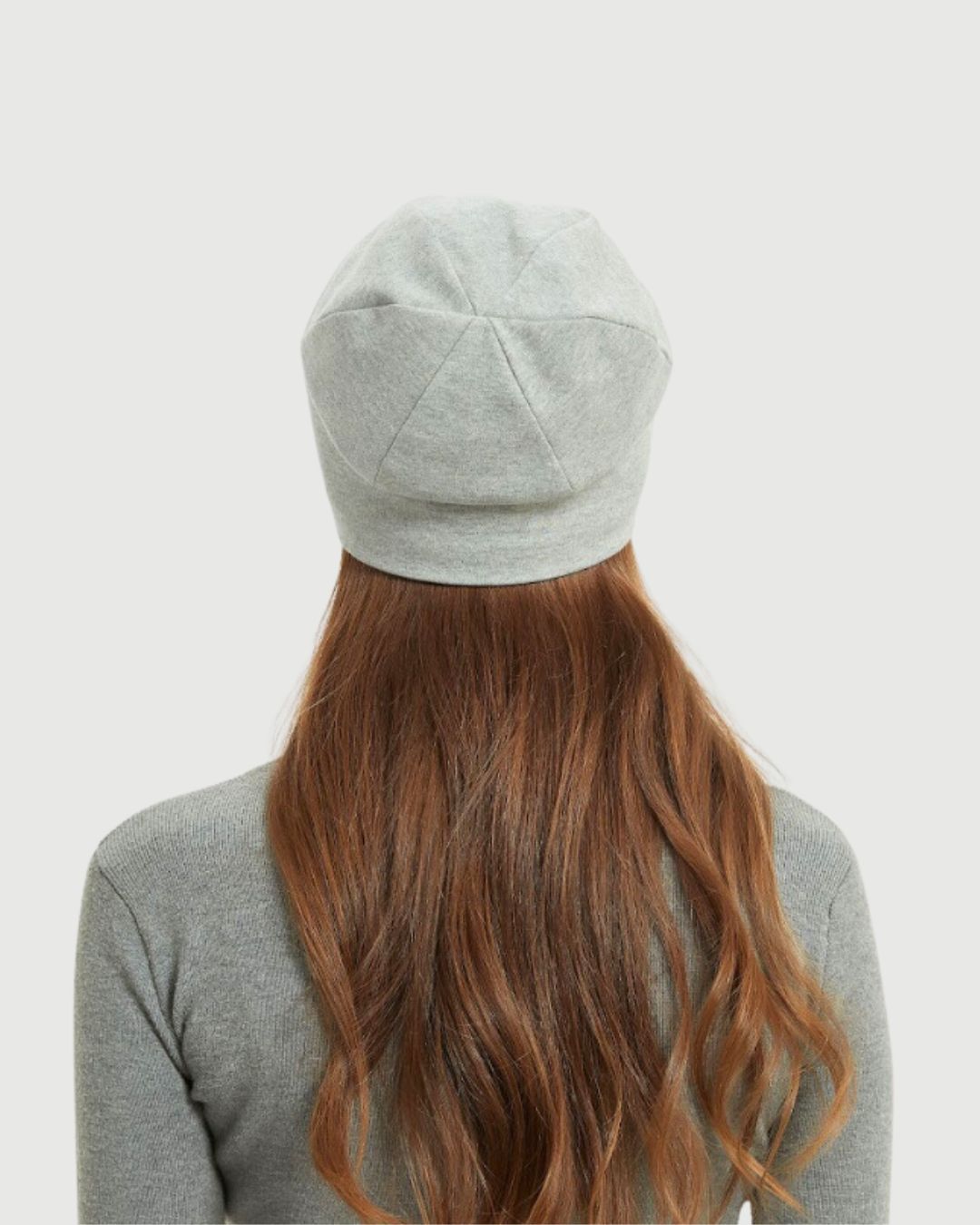The Radia Smart® Slouch Beanie (Grey) offers EMF protection with silver-lined Faraday fabric that blocks RF, 5G, and wireless radiation. Designed to support fertility and overall wellness, this anti-radiation hat is soft, breathable, and stylish for everyday wear. It helps reduce exposure to harmful frequencies while providing comfort and peace of mind. Perfect for health-conscious individuals seeking modern protection in a relaxed, casual design.